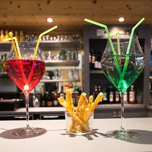 Les Essarts, Ussim Hotel Valloire